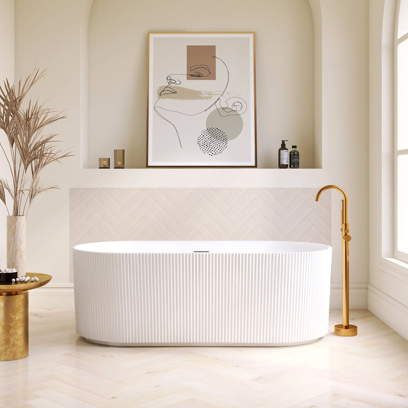 Vinnova 270059-BAT-WH Vinnova Linyi 59.1" x 31.5" Soaking Bathtub