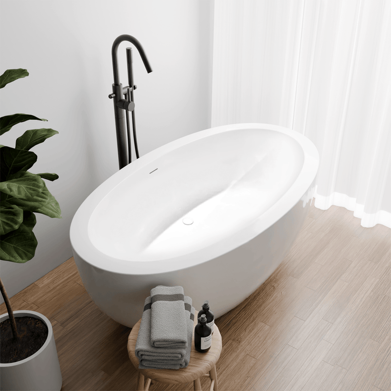 Magnus 157799 67" Scott Extra Wide Acrylic Freestanding Tub With Insulation