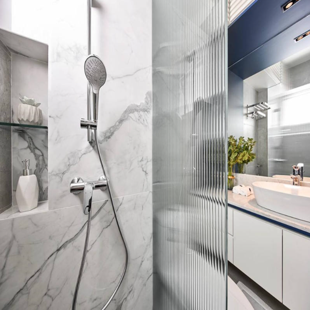 Shower Screen Fluted Glass Aluminum Frame Shower Cabin Hot Selling Good Design Shower Door