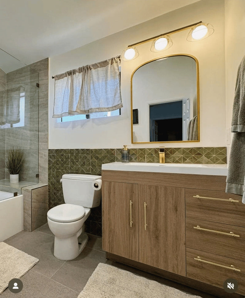 Moreno Bath ELSA42RFS Elsa 42" Freestanding Vanity With Reinforced Acrylic Sink Top (Right Side Drawers)