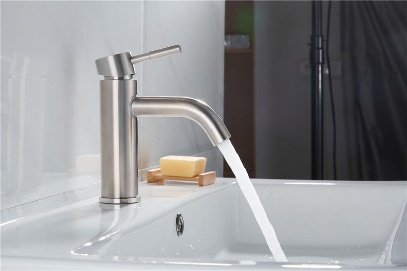 Moreno Bath 18011 Moreno LB Single Hole Bathroom Faucet